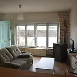 Bajo Con Jardin En A 2 Min De La Playa דירה