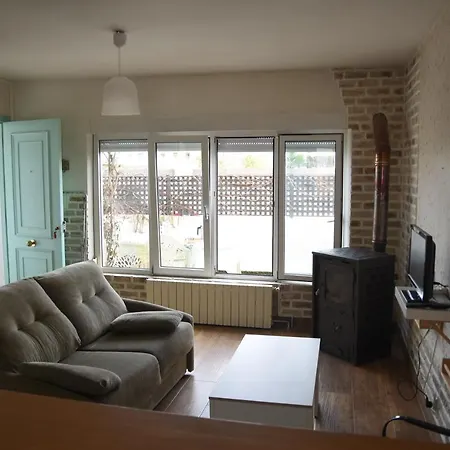 Bajo Con Jardin En A 2 Min De La Playa Apartment