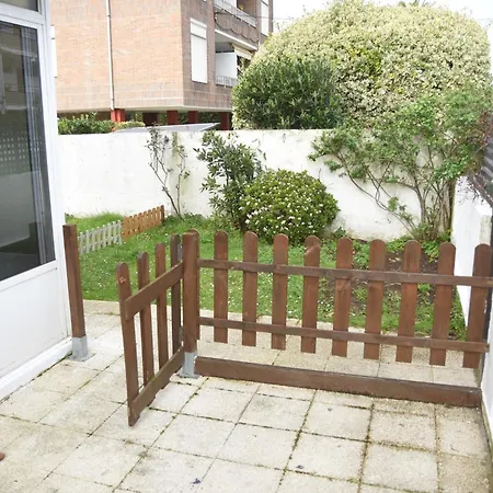 Bajo Con Jardin En A 2 Min De La Playa Apartmán *