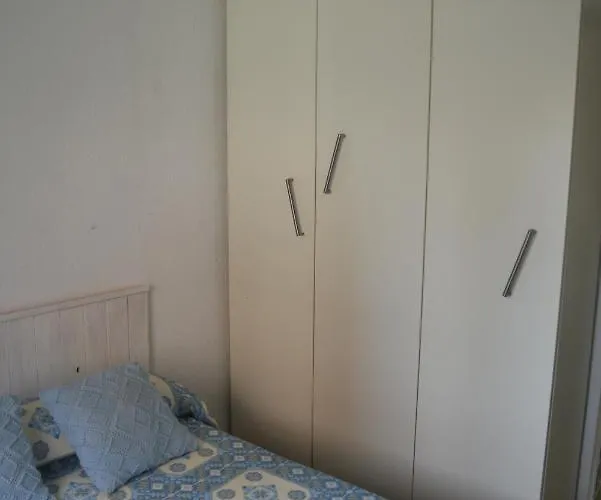 Bajo Con Jardin En A 2 Min De La Playa