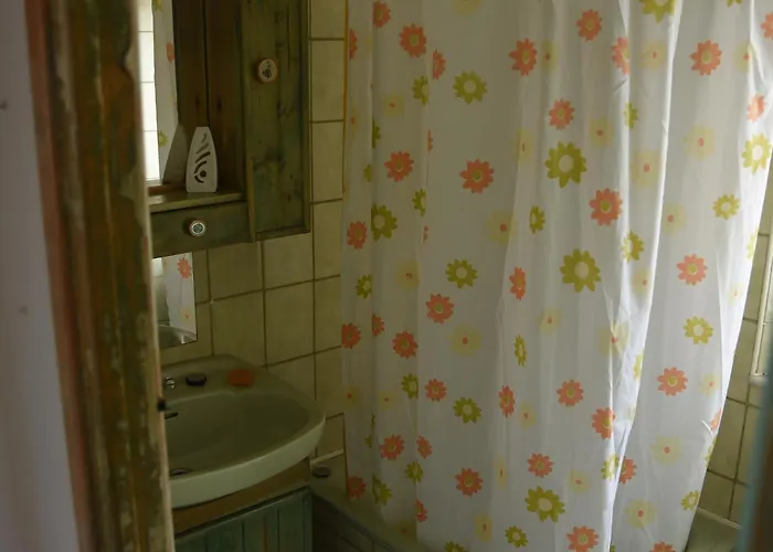 Bajo Con Jardin En A 2 Min De La Playa *