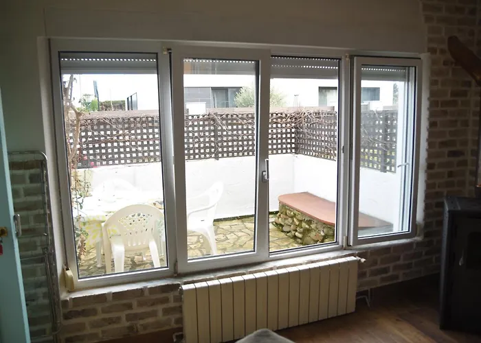 Bajo Con Jardin En A 2 Min De La Playa Apartment