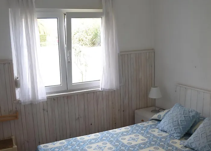 Bajo Con Jardin En A 2 Min De La Playa *