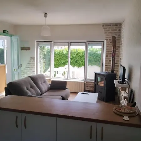 Bajo Con Jardin En A 2 Min De La Playa Suances