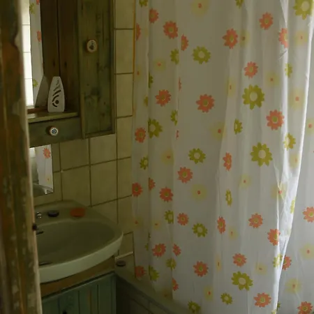 Bajo Con Jardin En A 2 Min De La Playa *