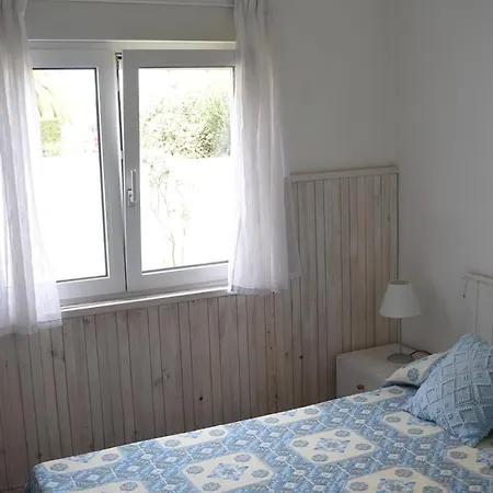 Bajo Con Jardin En A 2 Min De La Playa *